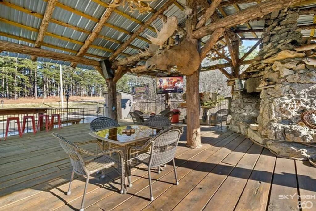 Stonegate Lodge Bear'S Den Kitchen, Pool, Firepit, Wifi ,Smart Tvs Eureka Springs Εξωτερικό φωτογραφία